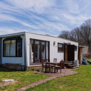 Prodej ostatního 38 m² Mladé Buky