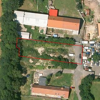 Pronájem komerčního pozemku 1100 m&sup2; Červený Újezd