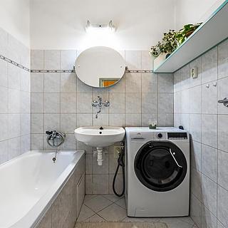 Prodej bytu 3+1 83 m² Pardubice Bílé Předměstí, Bulharská