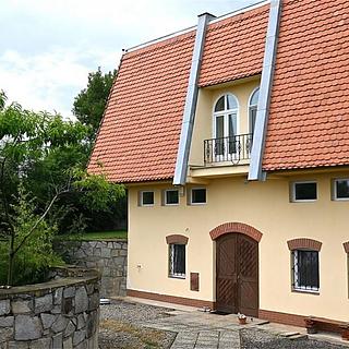 Prodej hotelu a penzionu 662 m² Jiřice u Miroslavi