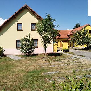 Pronájem hotelu, penzionu 180 m&sup2; Břehov