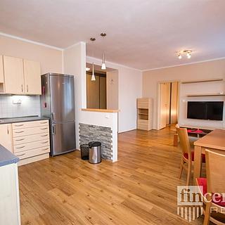 Pronájem bytu 2+kk 59 m² Pardubice Zelené Předměstí, náměstí Dukelských hrdinů