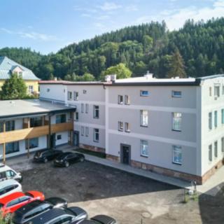 Pronájem bytu 1+kk, garsoniery 32 m² Trutnov