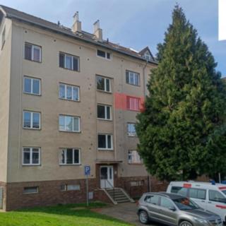 Prodej bytu 3+1 69 m² Plzeň, Lochotínská