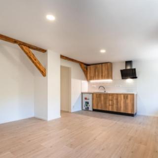 Pronájem bytu 1+kk a garsoniéry 32 m² Trutnov, Horská