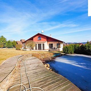 Prodej rodinného domu 250 m² Křídla