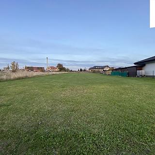 Prodej stavební parcely, 1304m²