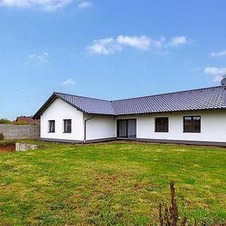 Prodej rodinného domu 180 m² Choltice, Na Hlásku