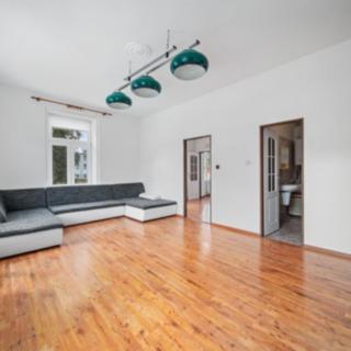 Prodej bytu 3+1 66 m² Hostinné, Nádražní