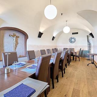 Prodej hotelu a penzionu 927 m² Nové Město nad Metují, Husovo náměstí