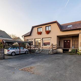 Prodej rodinného domu 271 m&sup2; Bdeněves