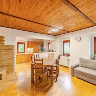 Prodej rodinného domu 204 m² Křešice Sedlec