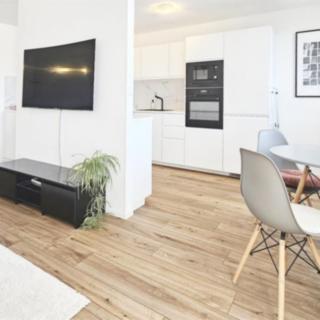 Pronájem bytu 3+kk 73 m² Průhonice