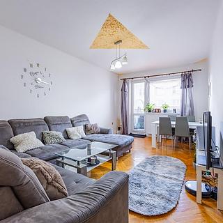 Pronájem bytu 3+1 62 m² Opočno, Krátká