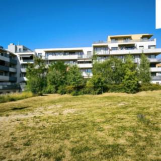 Pronájem bytu 1+kk a garsoniéry 34 m² Praha Hlubočepy, Kabátové