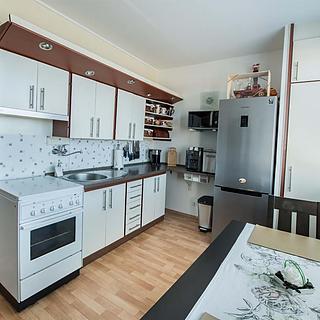 Prodej bytu 3+1 65 m² Jičín Valdické Předměstí, Pod lipami