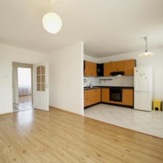 Pronájem bytu 3+kk 54 m² Praha Prosek, Veltruská
