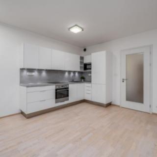 Pronájem bytu 1+kk, garsoniery 38 m² Praha
