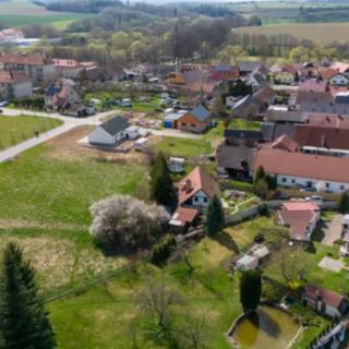 Prodej stavební parcely 852 m² Kostelec