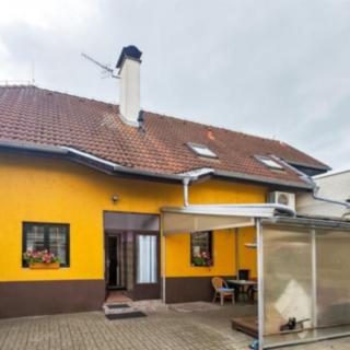 Prodej rodinného domu 250 m² Praha Modřany, Branislavova