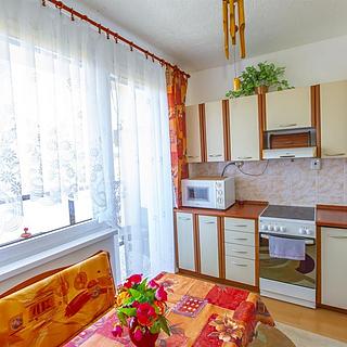 Prodej bytu 2+1 58 m² Butoves