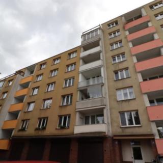Prodej bytu 3+1 82 m² Karlovy Vary Drahovice, Gagarinova