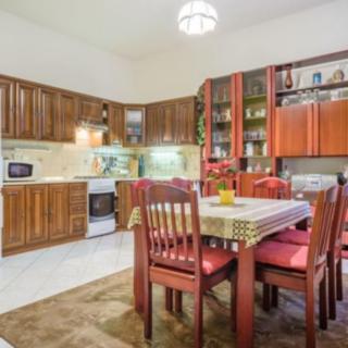 Prodej bytu 2+1 103 m² Karlovy Vary, Foersterova
