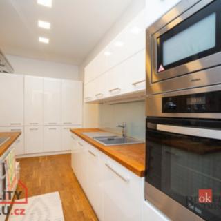 Pronájem bytu 4+kk 76 m² Praha Holešovice, Tusarova