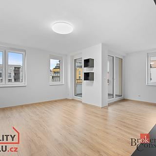 Pronájem bytu 2+kk 50 m&sup2; Hradec Králové