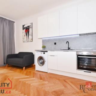 Pronájem bytu 2+kk 32 m² Praha