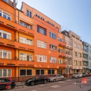 Prodej bytu 3+1 76 m² Pardubice Zelené Předměstí, Sladkovského