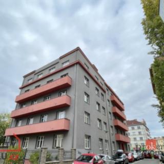 Pronájem bytu 1+1 51 m² Praha Nusle, Hradeckých