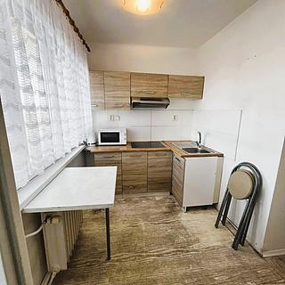 Pronájem bytu 1+1 30 m² Ostrava Mariánské Hory, Vršovců