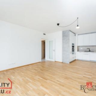 Pronájem bytu 2+kk 62 m² Praha