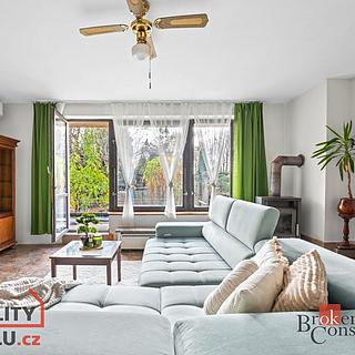 Prodej rodinného domu 211 m² Holín