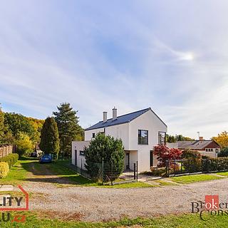 Prodej rodinného domu 190 m² Velké Popovice