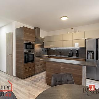 Prodej bytu 3+kk 89 m² Rajhrad, Masarykova