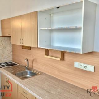 Pronájem bytu 1+1 33 m² Brno Lesná, Brožíkova