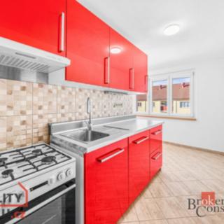Prodej bytu 3+1 64 m² Rokycany Střed, Josefa Knihy