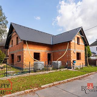 Prodej rodinného domu 204 m² Dolany