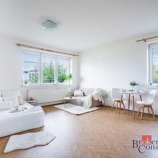 Prodej bytu 1+kk, garsoniery 32 m&sup2; Hradec Králové