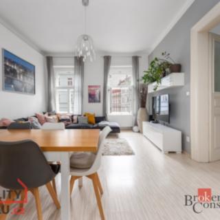 Pronájem bytu 2+kk 49 m² Praha