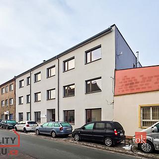 Prodej obchodu 740 m&sup2; Pardubice