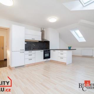 Pronájem bytu 2+kk 80 m² Kladno Kročehlavy, Generála Selnera