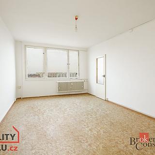 Pronájem bytu 1+1 32 m² Praha Kobylisy, Třeboradická
