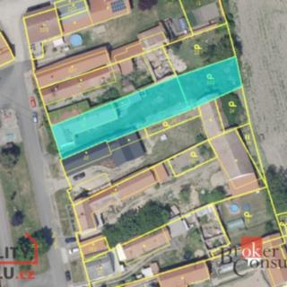 Prodej stavební parcely 1 047 m² Žabovřesky nad Ohří, Na návsi