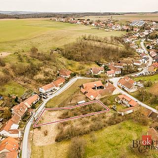 Prodej stavební parcely 1 357 m² Deblín