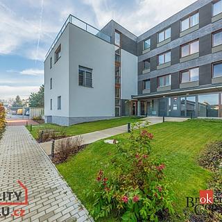 Prodej bytu 1+kk a garsoniéry 31 m² Praha Dolní Chabry, Ústecká