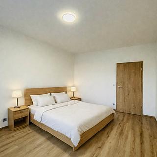 Pronájem bytu 2+kk 71 m² Velvary, Sídliště