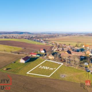 Prodej stavební parcely 1200 m² Kladno